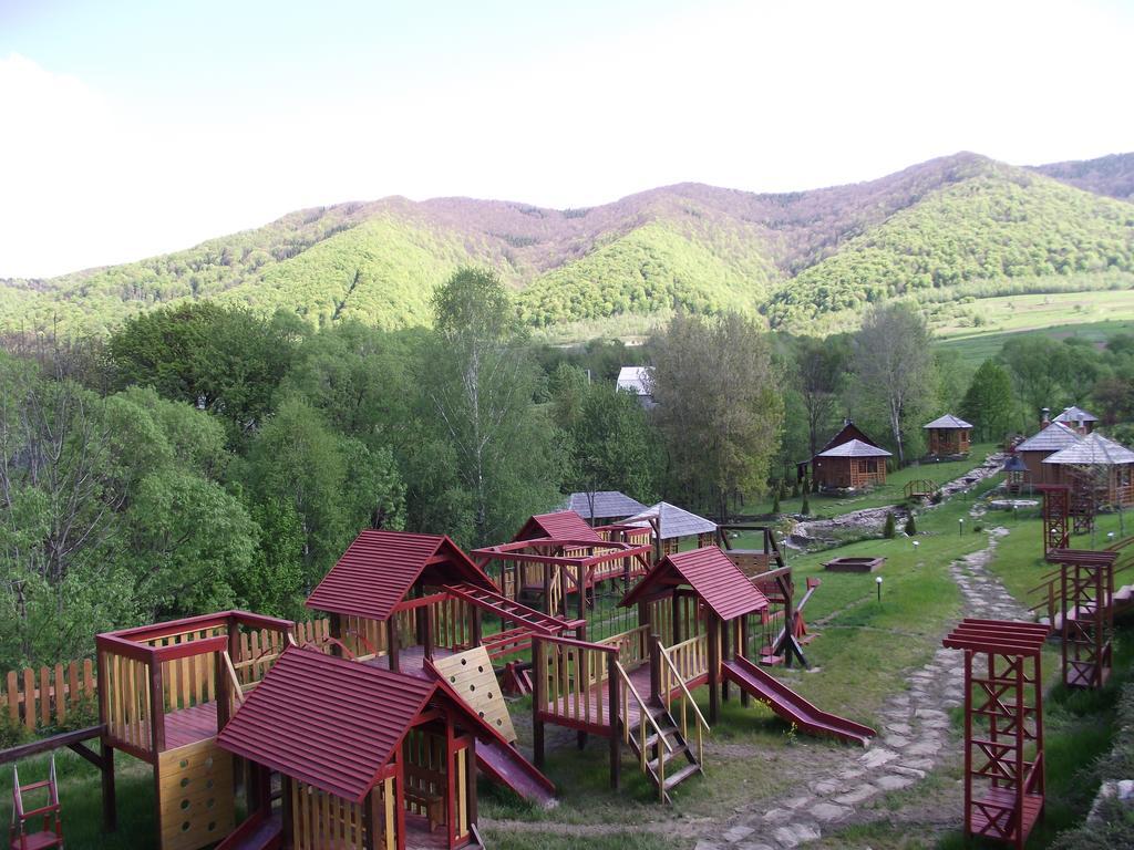 Spa Hotel Zoryani Karpaty Vyshka Bagian luar foto